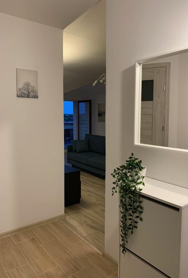 Apartament Pod Gwiazdami Apartment Ostrow Wielkopolski Exterior photo